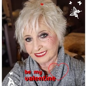 Meet your Posher, Ellen